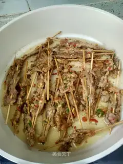 Spicy meat string