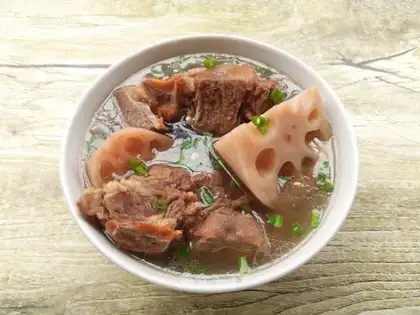 Lotus spinal soup