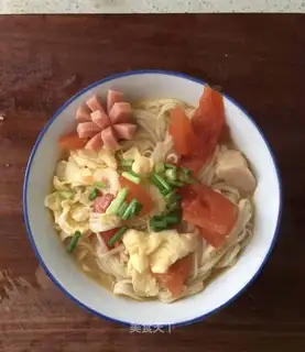 Tomato egg noodles