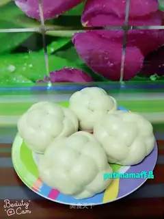 Milk embroidery