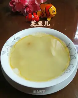 A duck's egg whip soup
