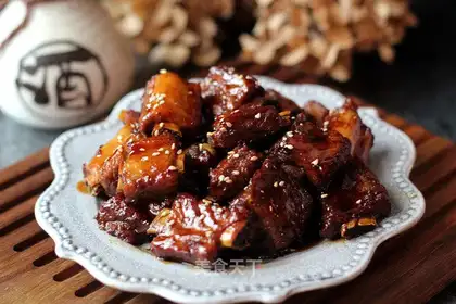 Suck on the plum sauce ribs