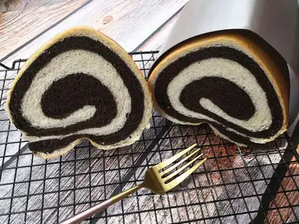 Two-bread hearts