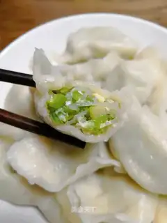 Bean-bean egg fan dumplings