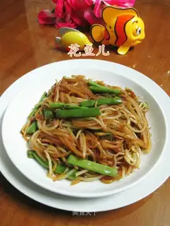 Plum green bean sprouts and rice powder