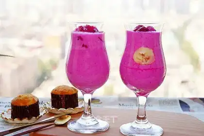 Flamingo yogurt shake