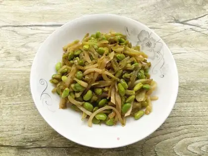 Squeeze the beans