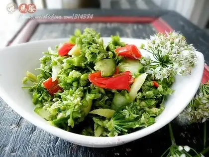 pickled leek flowers
