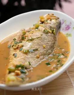 Braised yellow croaker