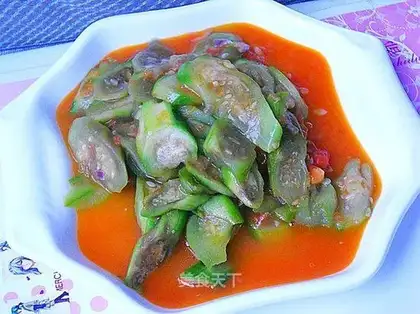 loofah with tomato sauce