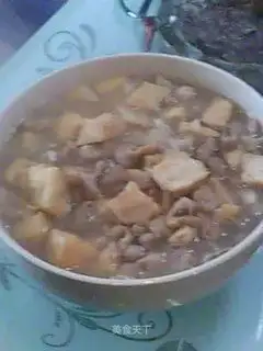 Large intestine vermicelli soup