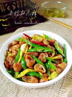 Stewed pork sausage with pepper