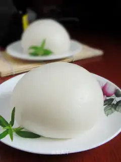 Handmade Baixue steamed buns