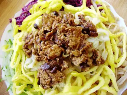 Colorful noodles with soy sauce