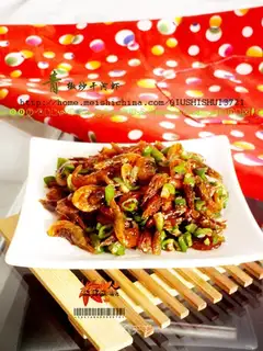 stir-fried dried river shrimp with green pepper