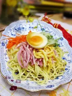 Mixed noodles with balsamic vinegar