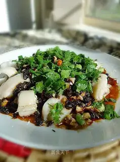 Steamed sea eel with garlic and black bean sauce