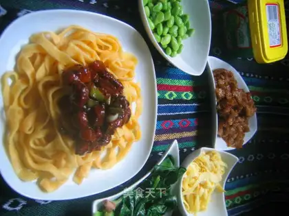Tianjin Fried Sauce Noodles