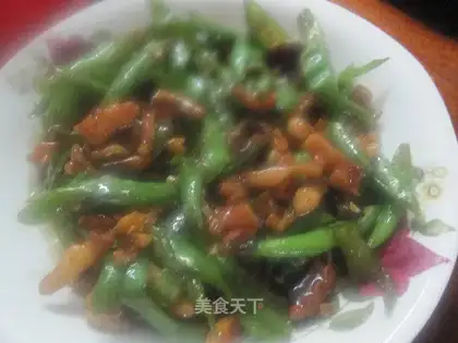 stir-fried octopus in oyster sauce and pepper