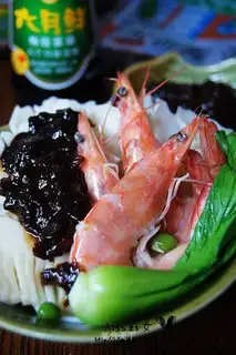 Seafood noodles with bean paste