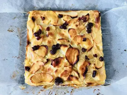 Invisible apple cake