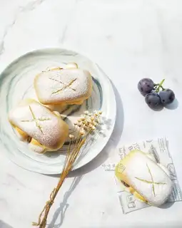 Japanese milk rolls