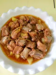 Steamed potato ribs