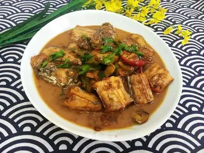 Red-fried fish