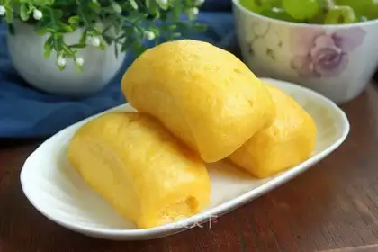 Pumpkin knife buns