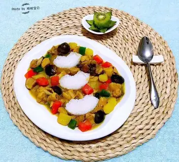 A curry chicken leg