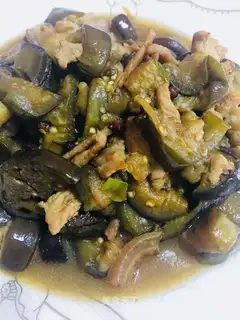 A regular eggplant