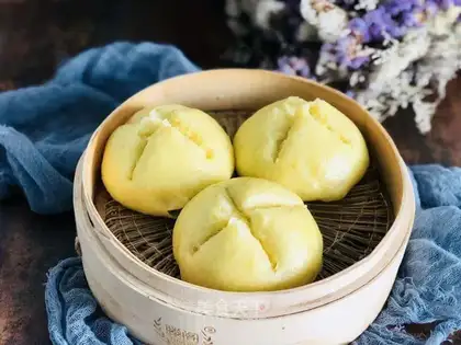Pumpkin buns