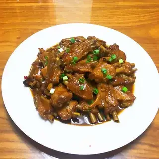 Red duck wings