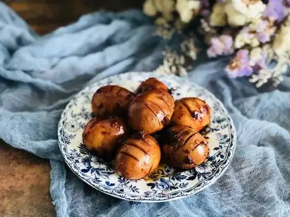 Spicy beer eggs