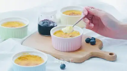 French caramel pudding