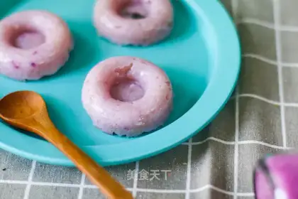 Pink pudding