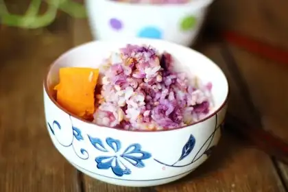 Five grains of rice and rice