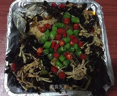 The electric oven roasted fish