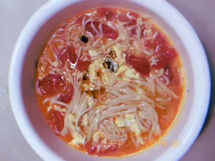 Tomato egg noodles