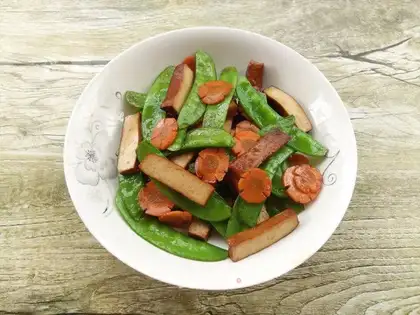 Dutch bean carrots dry