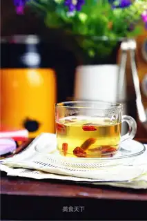 Red-tree cedar tea