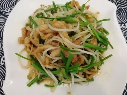 Soccer bean sprouts