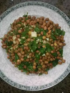 Spicy garlic beans