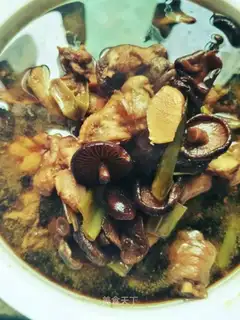 Chicken stew mushrooms