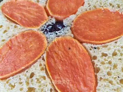 A petal cake