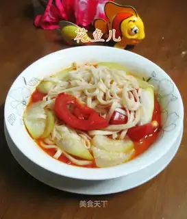 Tomatoes and noodles