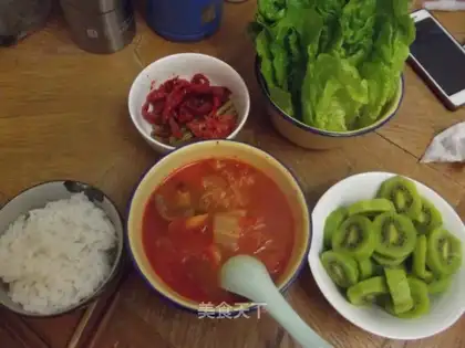 Hot cabbage and broth