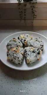 Triangular rice group