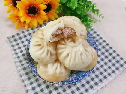 Fresh mushroom pork buns
