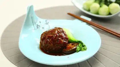 Red burning lion head